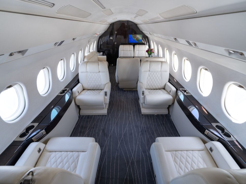 N700DS-int